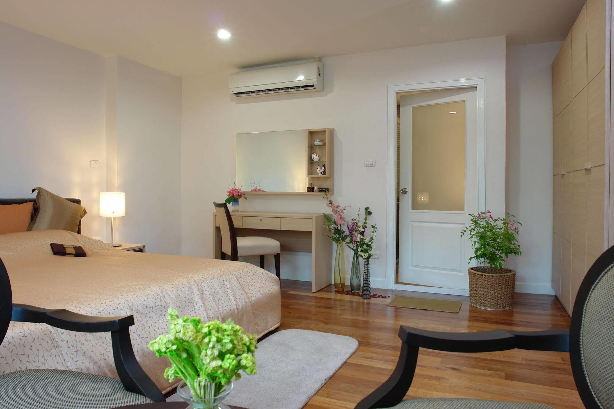 Nara Suite Residence Bangkok Exteriör bild