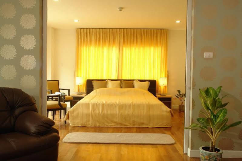 Nara Suite Residence Bangkok Exteriör bild